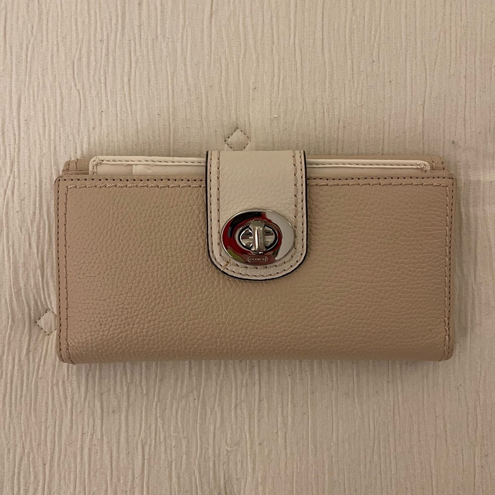 Coach Pebbled Leather Wallet in Beige and Cream